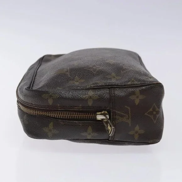LOUIS VUITTON Monogram Trousse Toilette 23 Clutch Bag